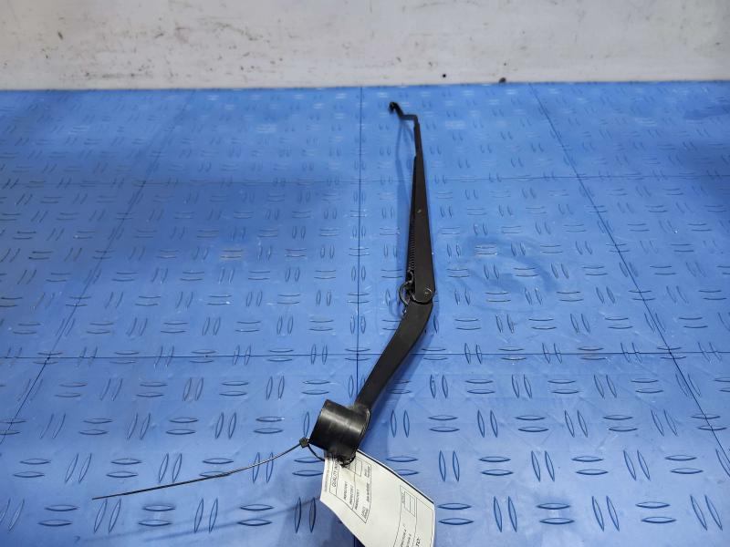 2017 GMC Acadia Wiper Arm