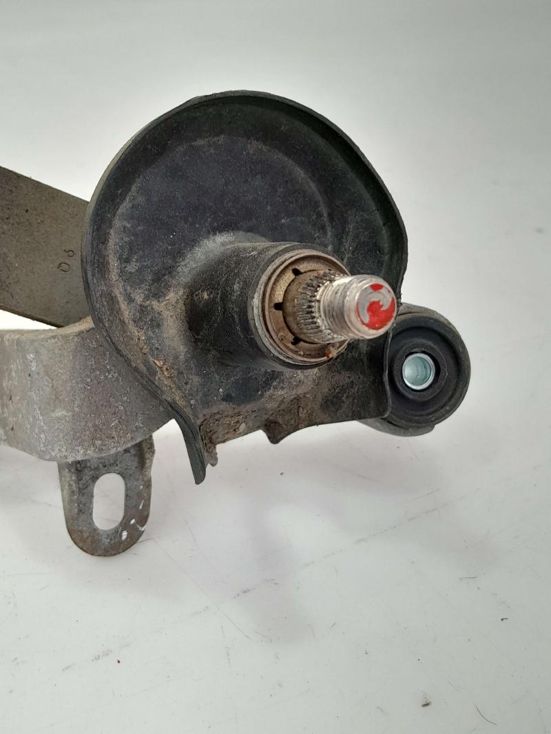 2008 - 2014 Scion xD Front Windshield Wiper Linkage Transmission OEM 8515052370