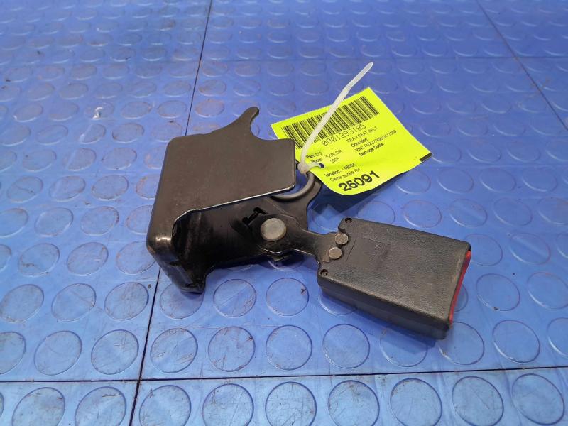 2005 Ford Explorer Rear Seat Belt