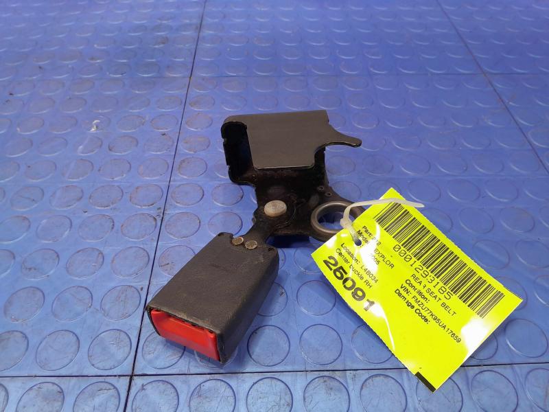 2005 Ford Explorer Rear Seat Belt