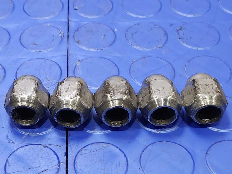2017 Subaru Impreza Lug Nuts