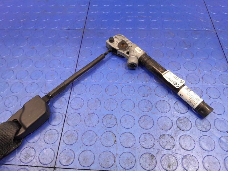 2021 Tesla Model 3 Front Seat Belt