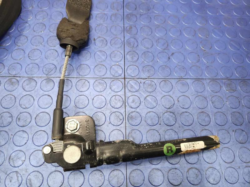 2011 Hyundai Sonata Front Seat Belt