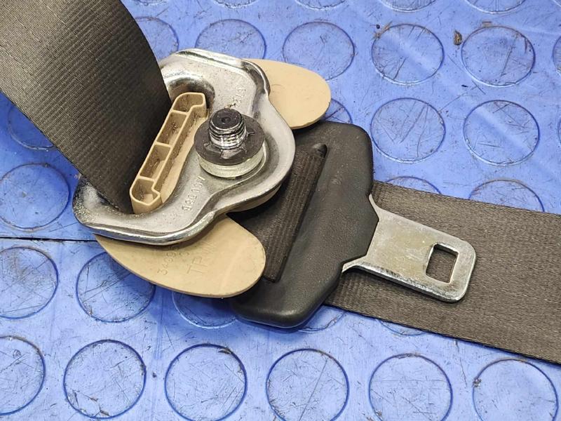 2011 Hyundai Sonata Front Seat Belt