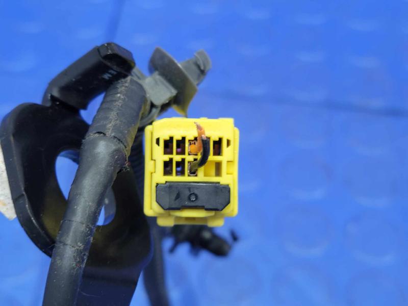 2016 Kia Sedona Front Seat Belt