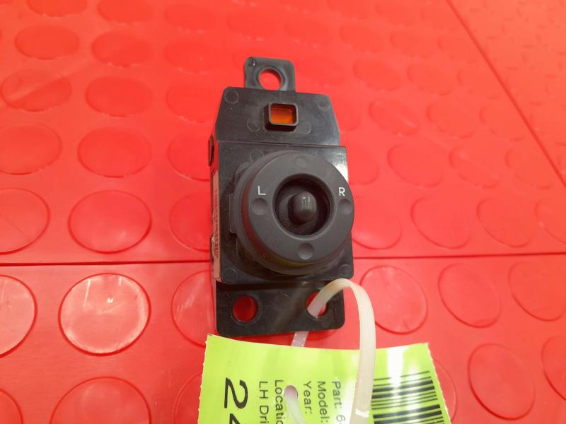 2010-2013 Kia Forte Power Door Mirror Control Switch Genuine OEM 935601M000