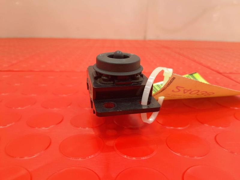 2010-2013 Kia Forte Power Door Mirror Control Switch Genuine OEM 935601M000