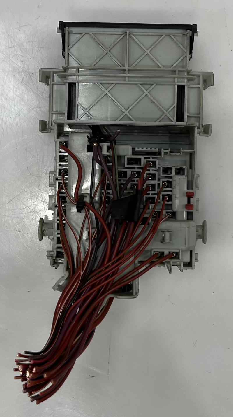 2016 Chevrolet Impala Cabin Fuse Box