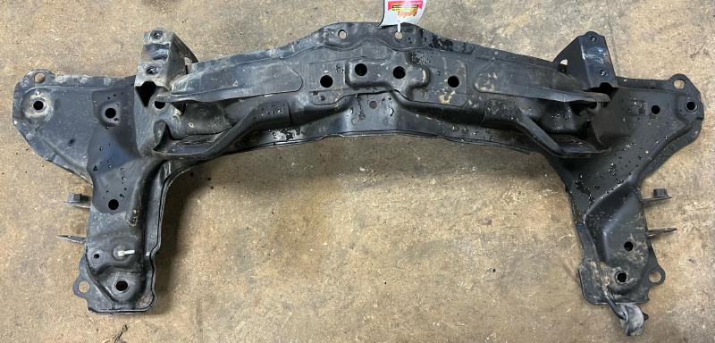 2002 - 2004 Honda CRV Rear Crossmember Subframe OEM 50300S9AA00