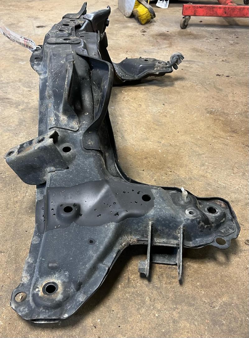 2002 - 2004 Honda CRV Rear Crossmember Subframe OEM 50300S9AA00