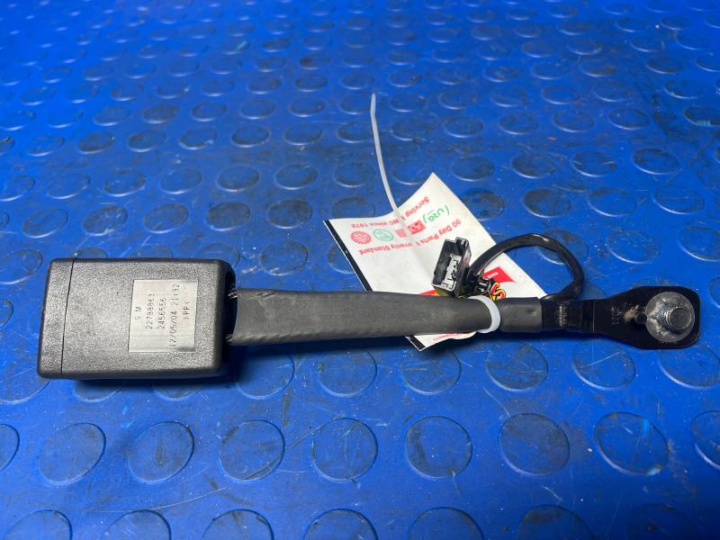 2012 Buick LaCrosse Front Seat Belt