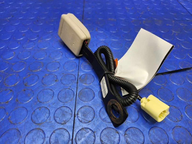 2018 Subaru Legacy Front Seat Belt