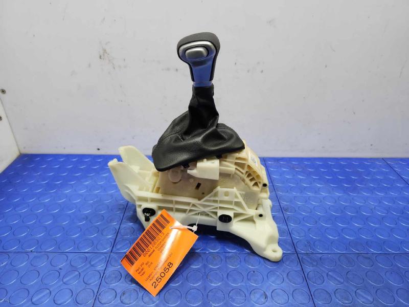 2018-2023 Kia Rio CVT Automatic Transmission Shifter Assembly OEM 46700H9110