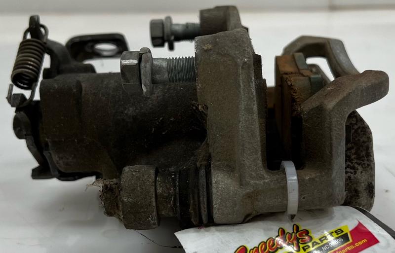 2014 - 2019 Kia Soul Rear Brake Caliper RH Passenger Side OEM 58311B2A00