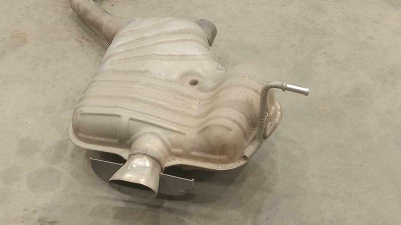 2012 Mercedes R-Class Muffler