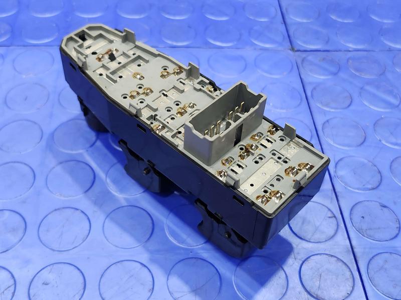 2014 Chevrolet Spark Door Switch Front