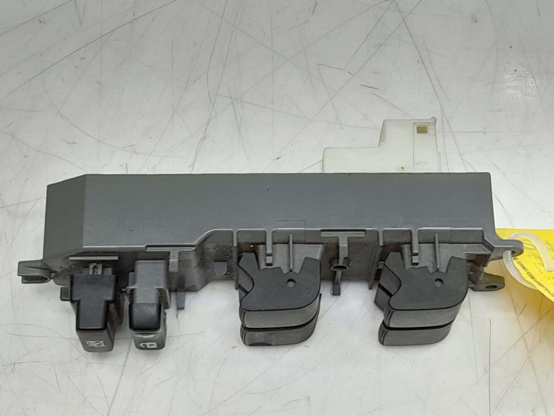 2008 - 2013 Toyota Highlander Master Window Switch OEM 8482006061