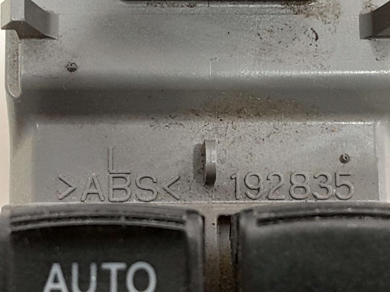 2008 - 2013 Toyota Highlander Master Window Switch OEM 8482006061