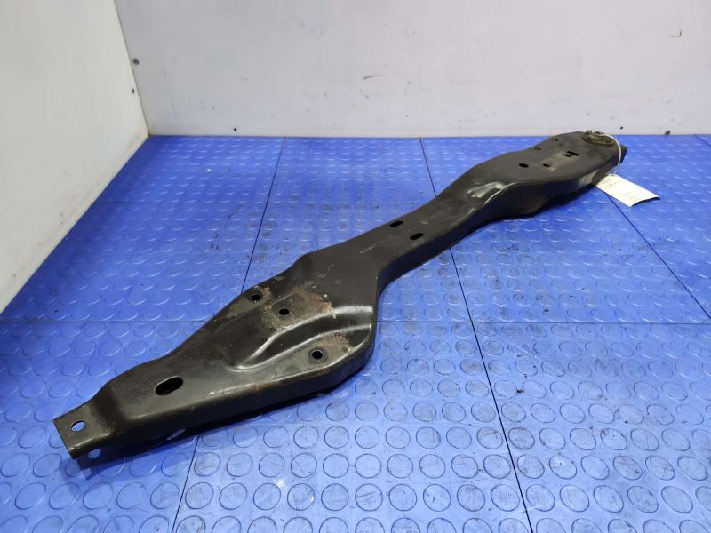 2012 Dodge Grand Caravan Crossmember/Cradle/Undercarria