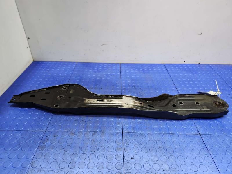 2012 Dodge Grand Caravan Crossmember/Cradle/Undercarria