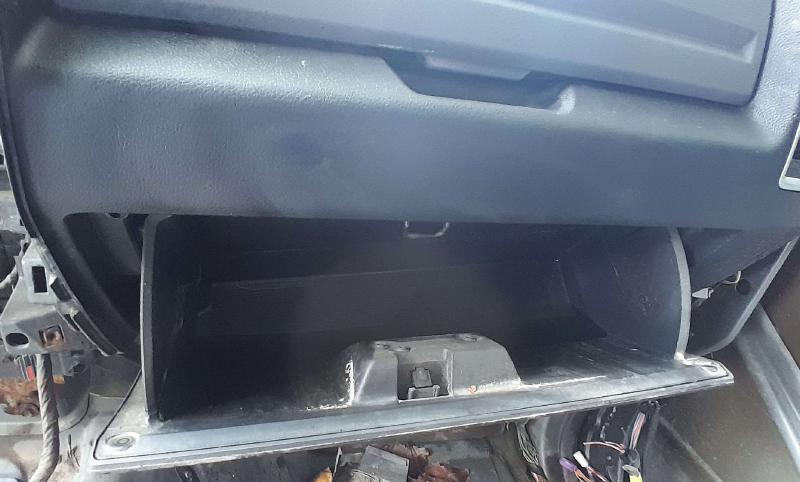 2015 Ram 1500 Glove Box