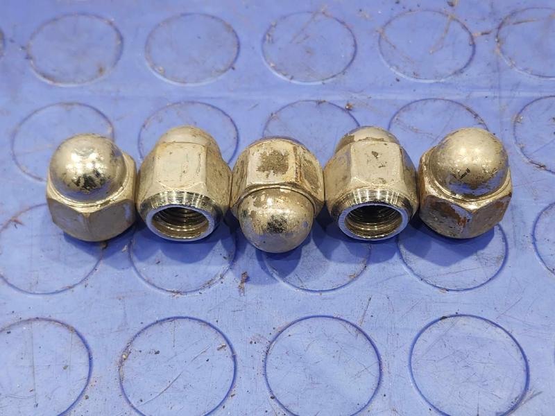2015 Subaru Forester Lug Nuts