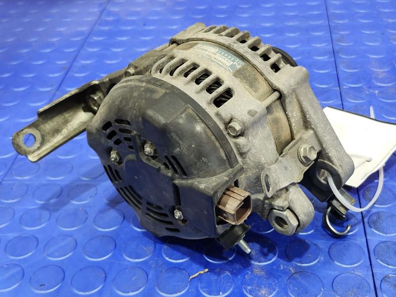 2014 Lexus IS 250 Alternator
