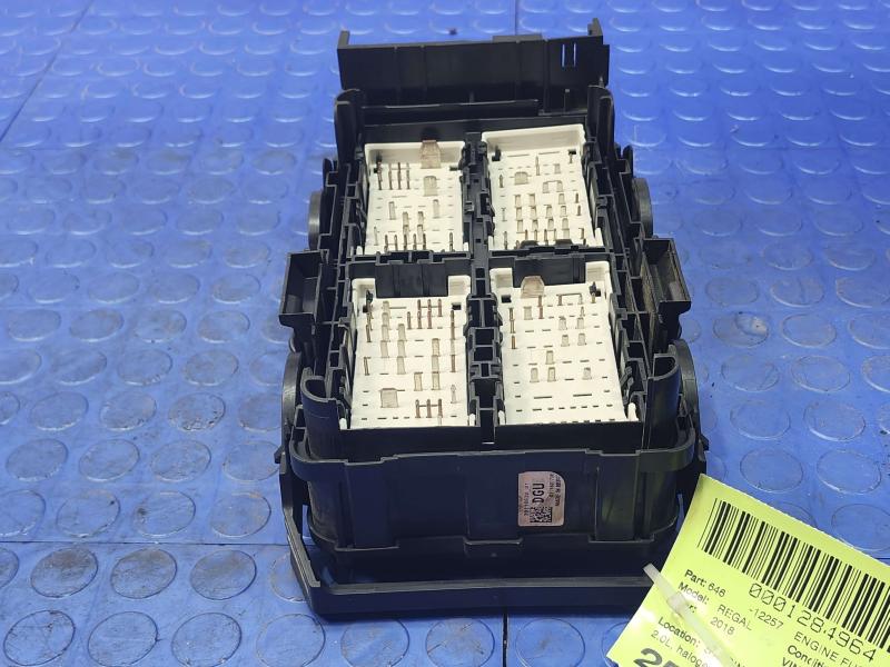 2018 Buick Regal Engine Fuse Box