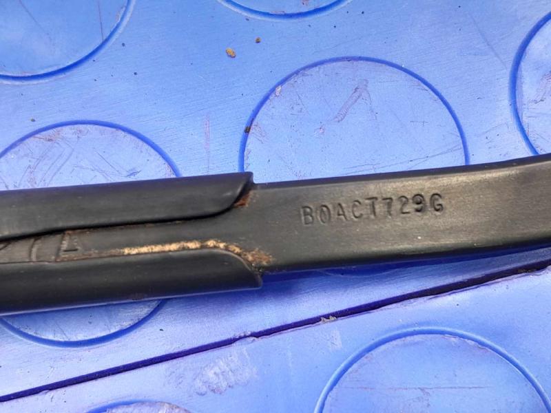 2011 Ford F-250 Super Duty Wiper Arm