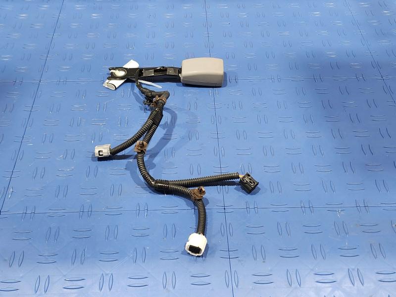 2017 Toyota Corolla Front Seat Belt