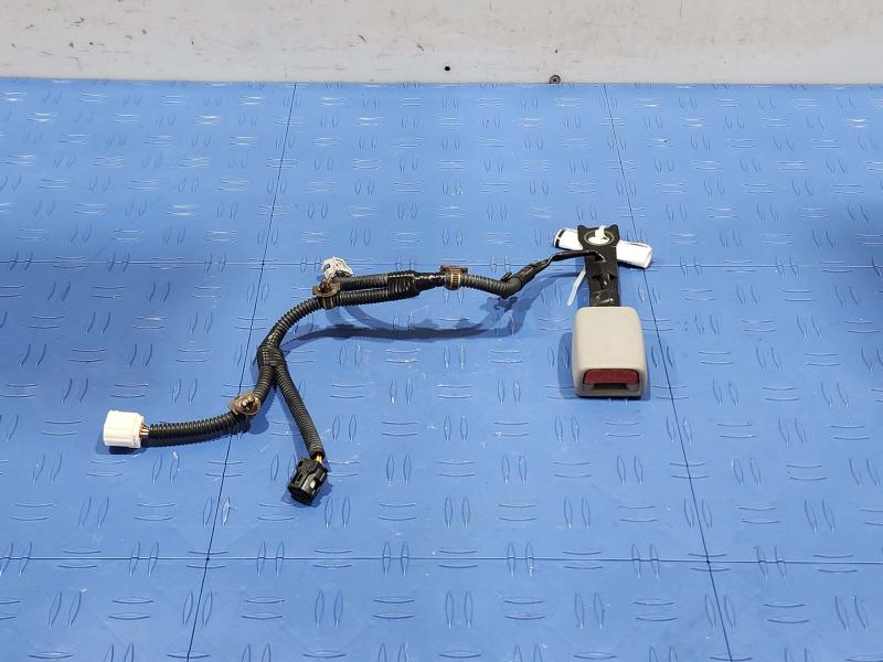 2017 Toyota Corolla Front Seat Belt
