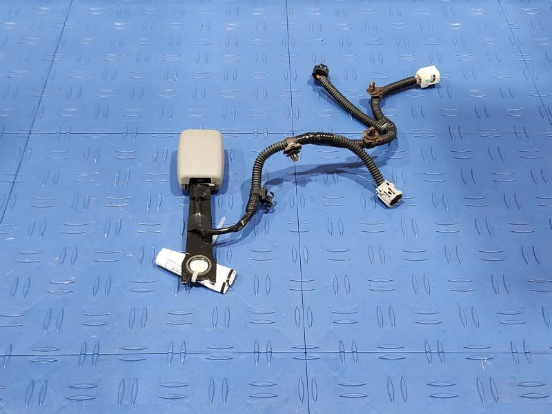 2017 Toyota Corolla Front Seat Belt