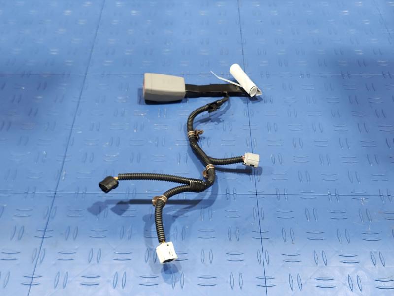 2017 Toyota Corolla Front Seat Belt