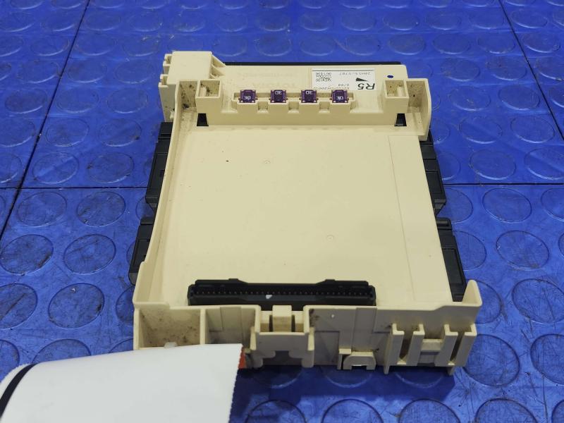 2021 Toyota RAV4 Cabin Fuse Box