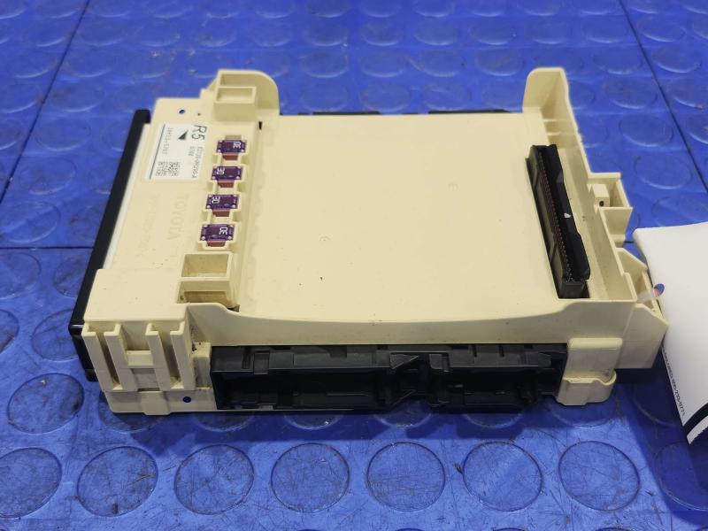 2021 Toyota RAV4 Cabin Fuse Box
