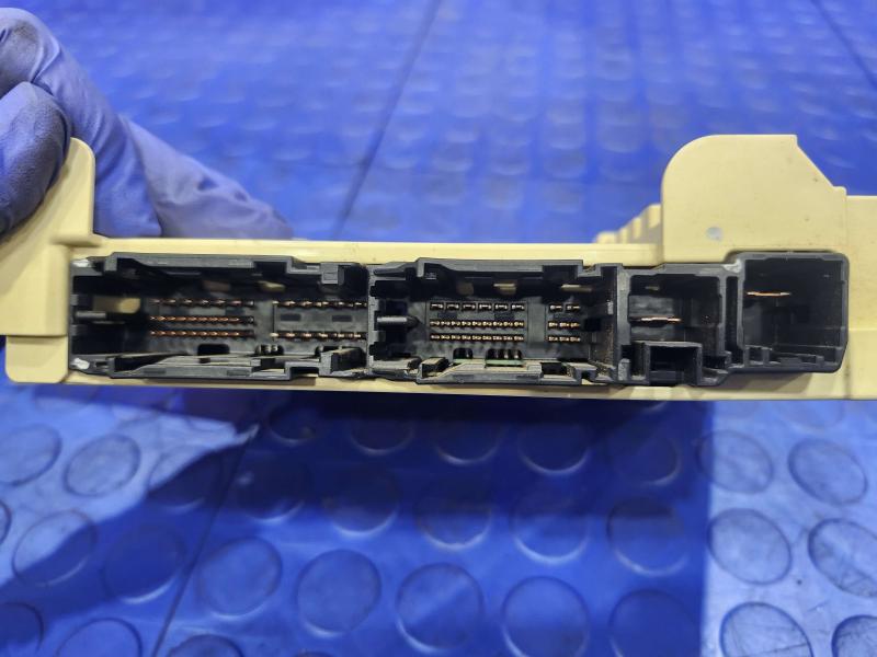 2021 Toyota RAV4 Cabin Fuse Box