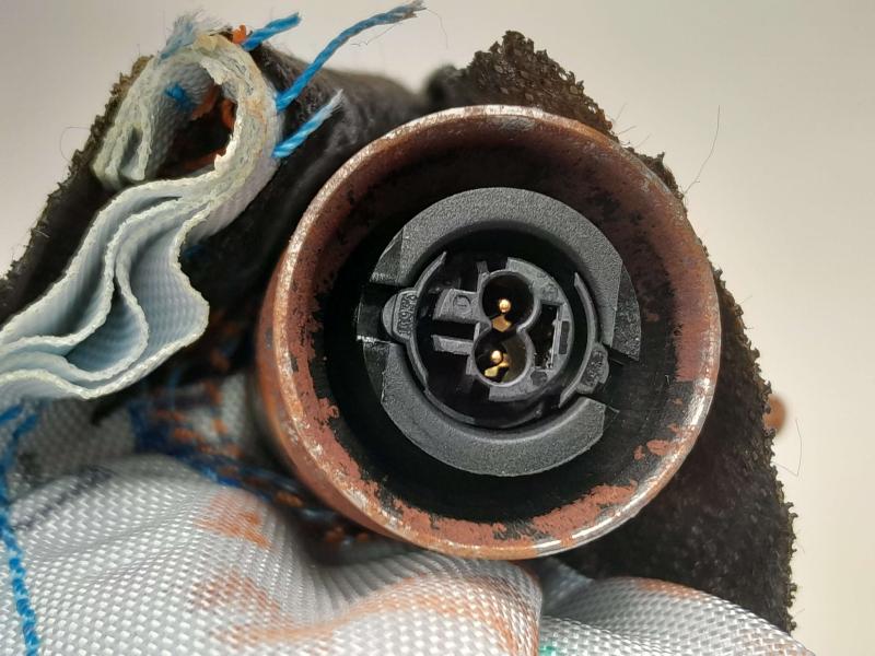 2014 Cadillac ATS Passenger Front Seat Air Bag Inflator Right OEM 23438067