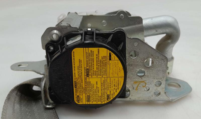 2012 Toyota Prius Front Seat Belt