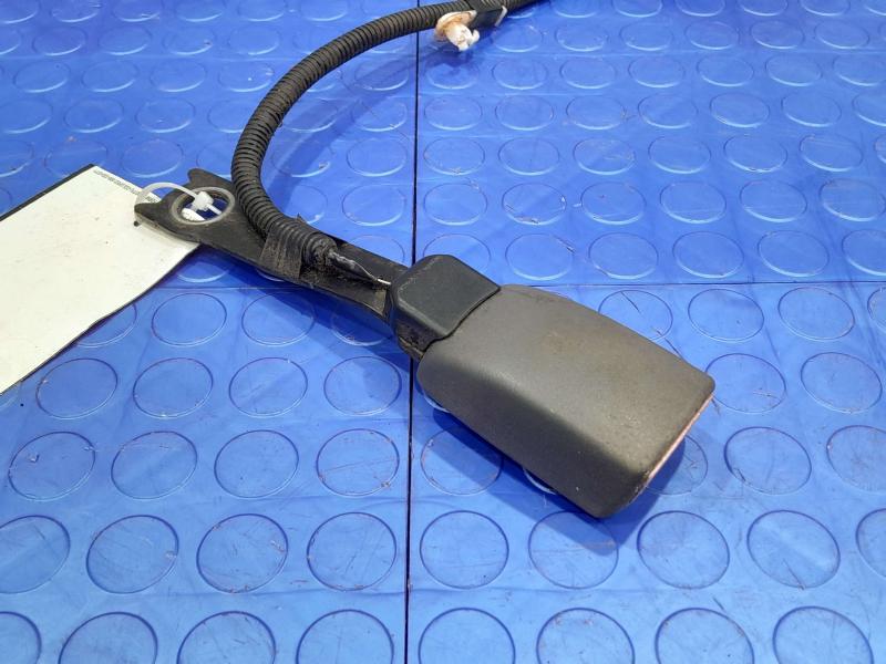 2010 Toyota Prius Front Seat Belt