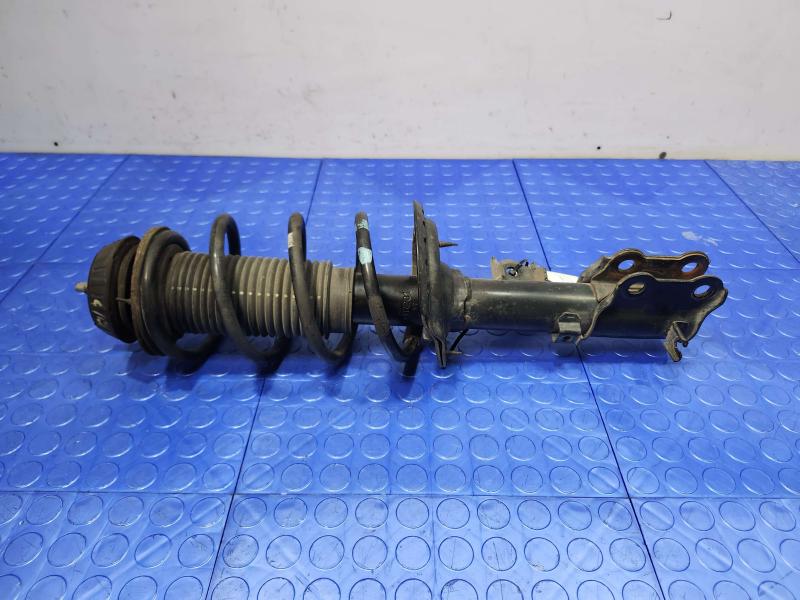 2012-2017 Hyundai Accent Front Strut Assembly Right Passenger Side OEM 546601R201,RH