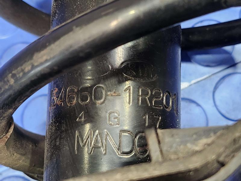 2012-2017 Hyundai Accent Front Strut Assembly Right Passenger Side OEM 546601R201,RH