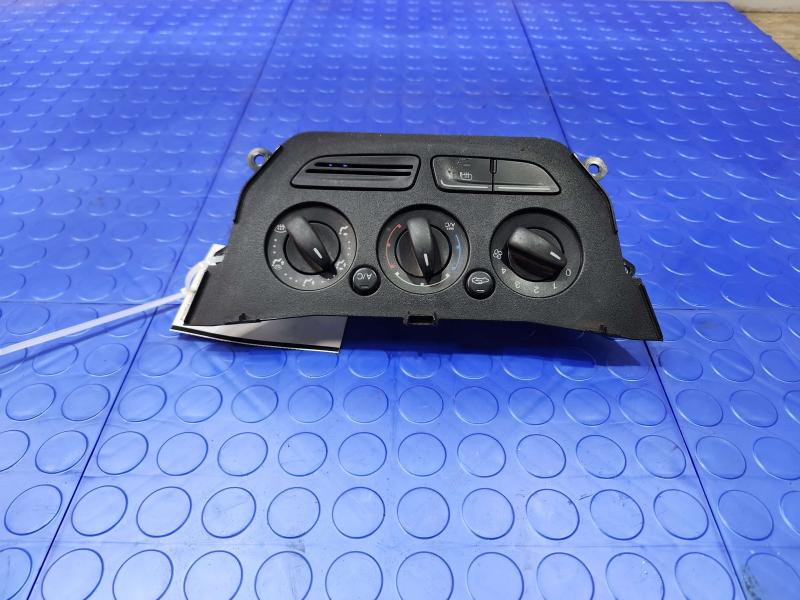 2015 Ford Transit Connect Heater A/C Control