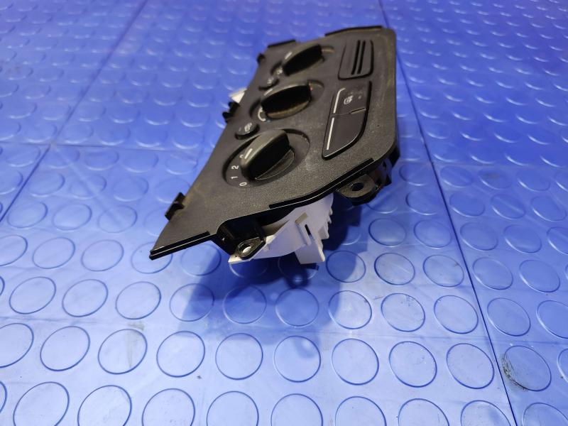 2015 Ford Transit Connect Heater A/C Control