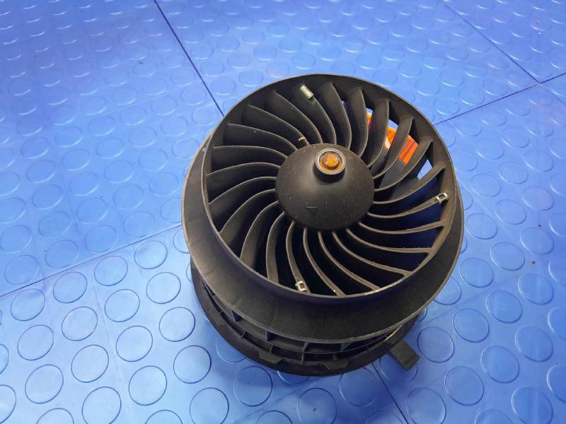2017 Mercedes C-Class Blower Motor