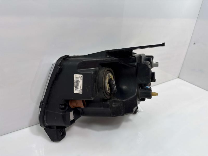 2012 Jeep Grand Cherokee Headlamp Assembly