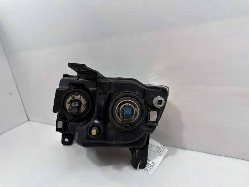 2012 Jeep Grand Cherokee Headlamp Assembly