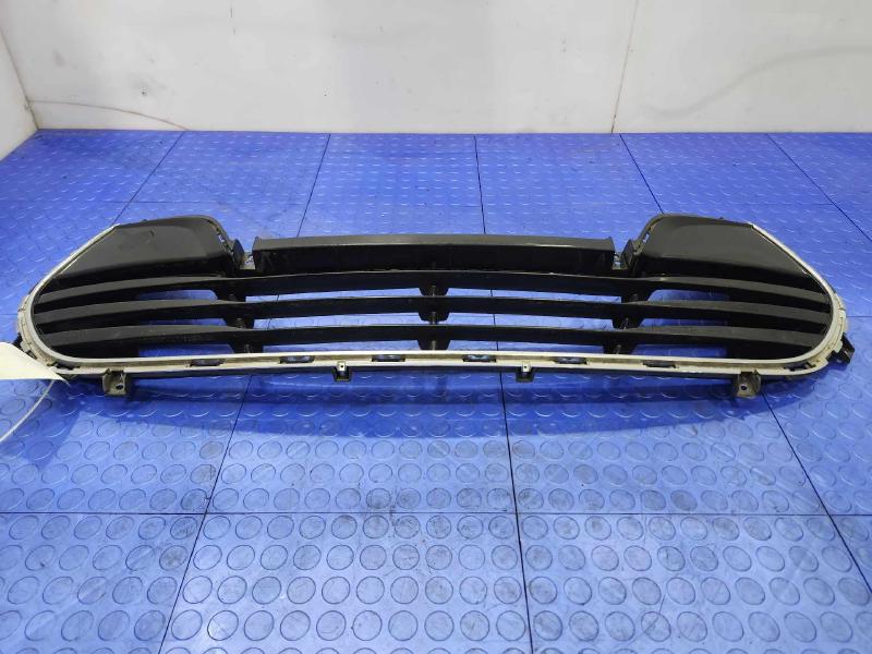 2012 Hyundai Veloster Grille
