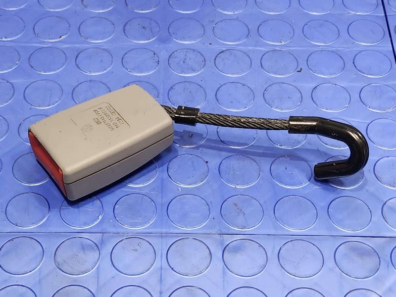 2005 Volkswagen Jetta Rear Seat Belt