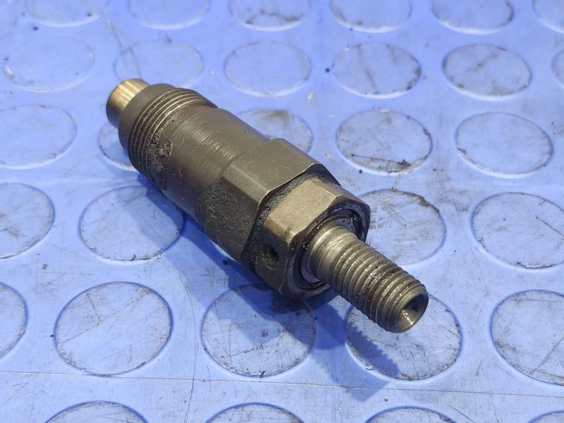1988-1993 Isuzu NPR 3.9L Diesel OEM Fuel Injector Genuine Factory Original Part
