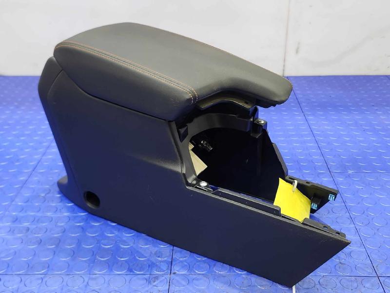 2019 Subaru Crosstrek Front Console